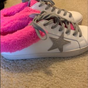 Steve Madden “Peters” Star Shoe